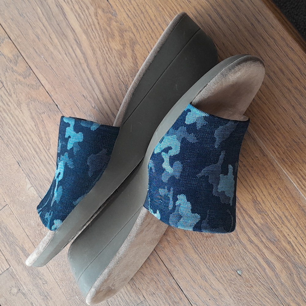 A2 by Aerosoles Heelrest Shoes - Picture 5 of 9